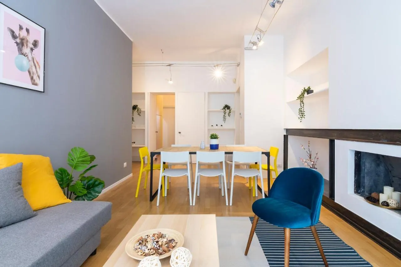 Hemeras Boutique Homes 4Bdr Design Apartment Milan 0*,  Italy