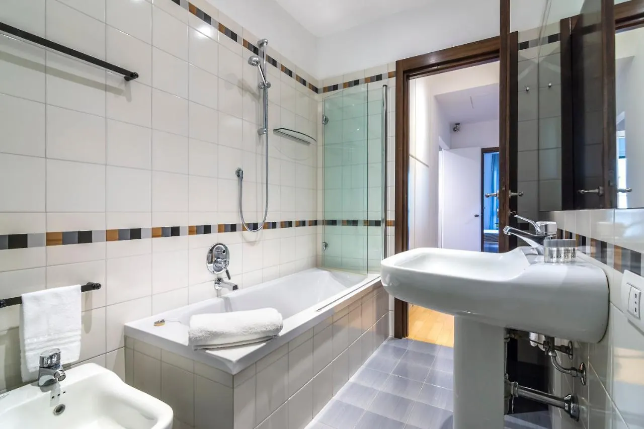 Hemeras Boutique Homes 4Bdr Design Apartment Milan 0*,